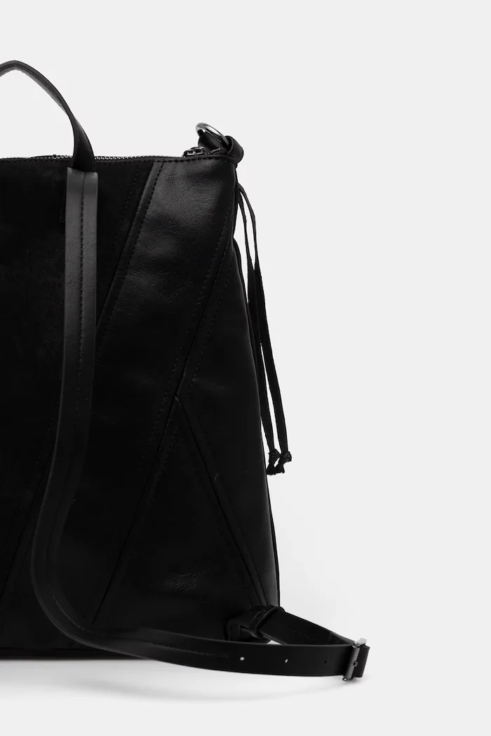 DESIGUAL Раница BLACK PATCH TANGO P дамска в черно малък размер с апликация 25WAKP12