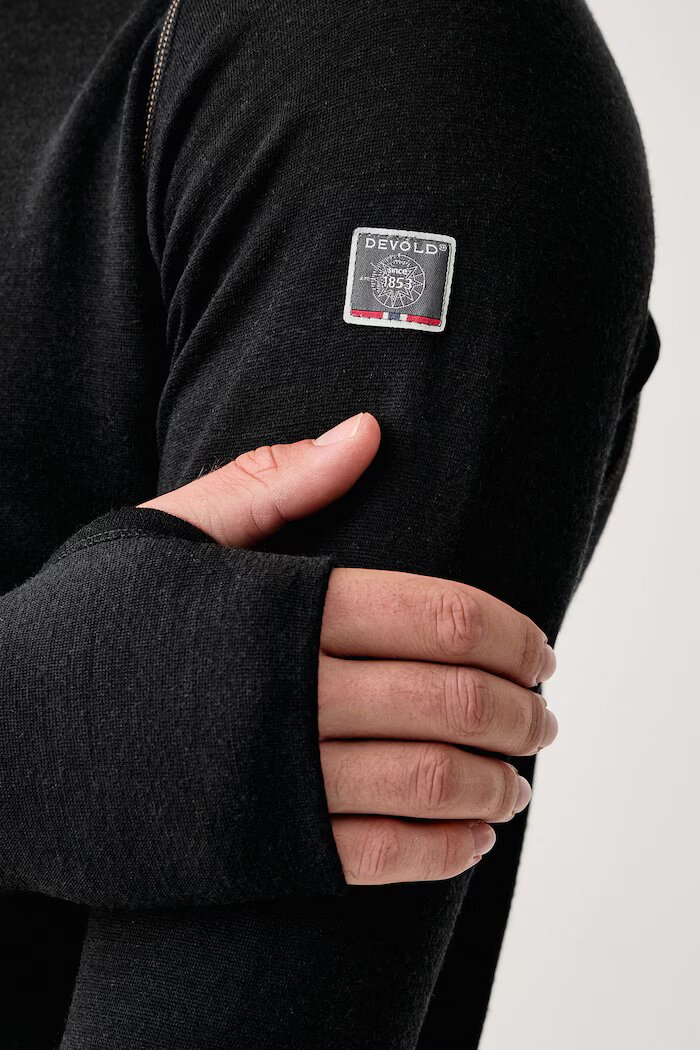 devold мъжки от вълна Expedition Merino черен PDGO.155.240.A
