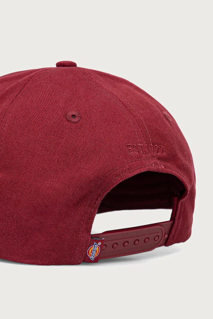 Dickies шапка с козирка от памук бордо DK0A4TKV