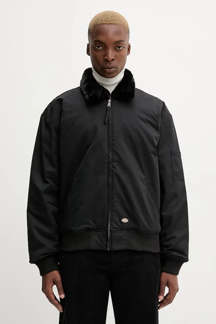 Dickies Яке в черно преходен модел DK0A88BM