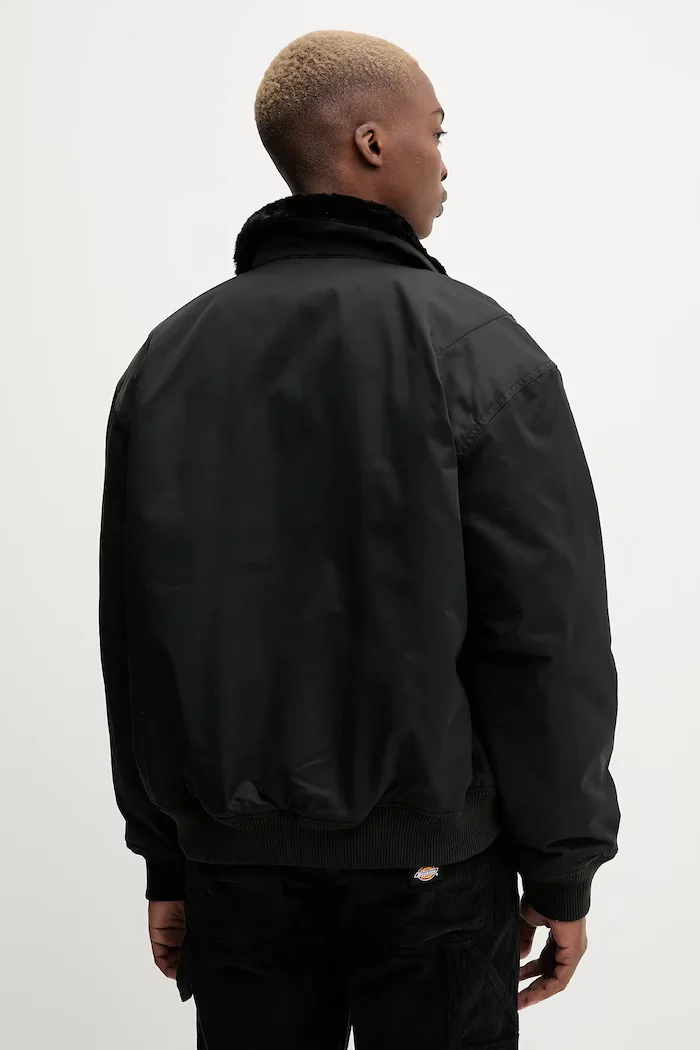 Dickies Яке в черно преходен модел DK0A88BM