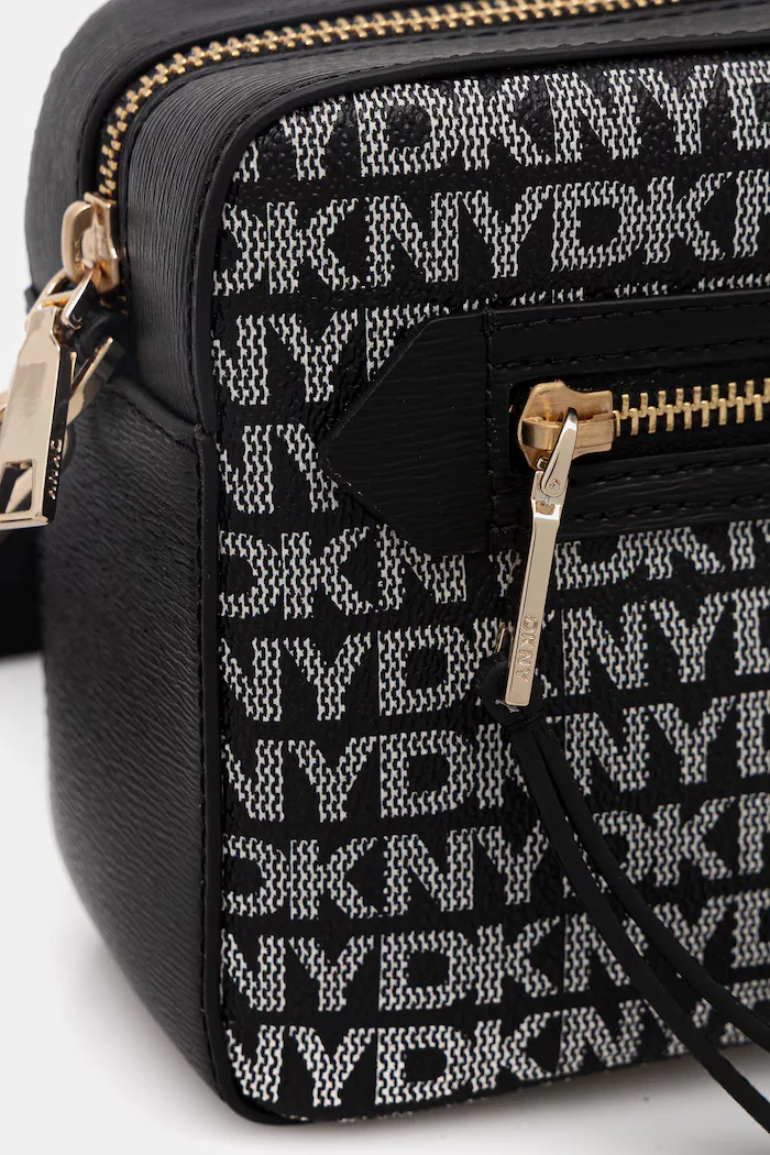DKNY Чанта в бяло R42EYE22