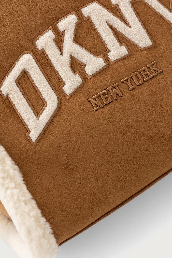 DKNY HADLEE кафяв R53AMR57