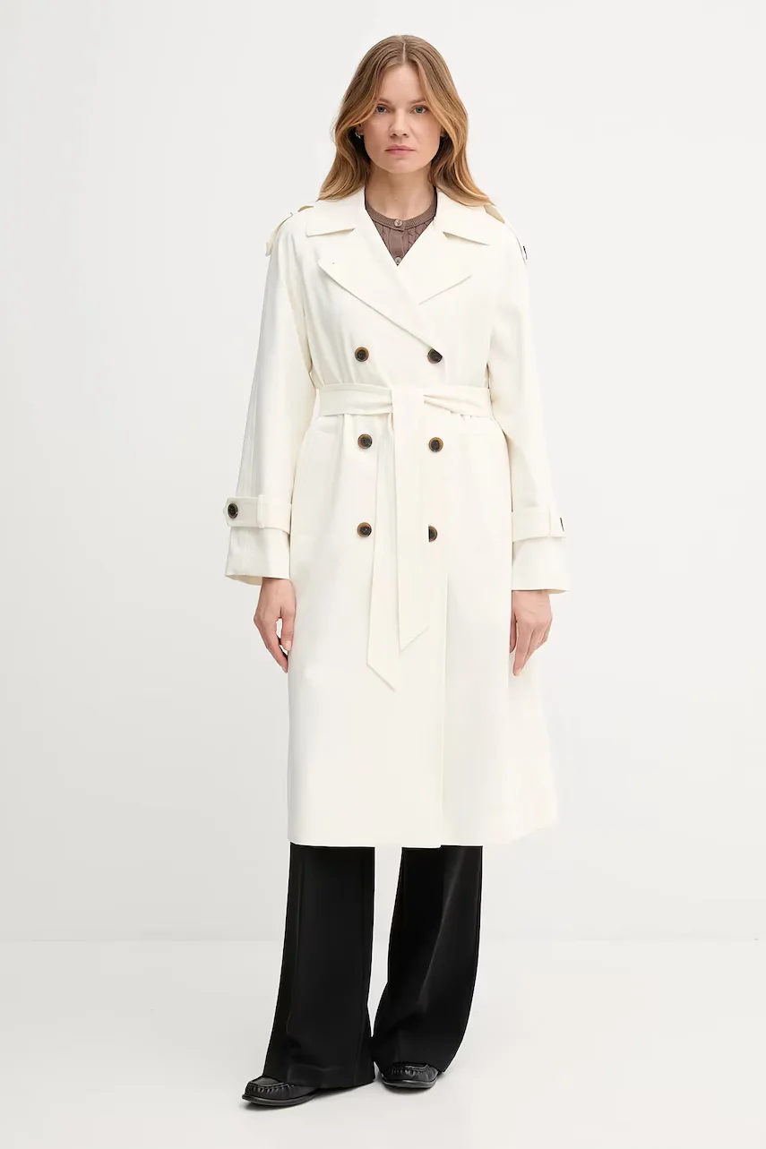 DKNY Палто