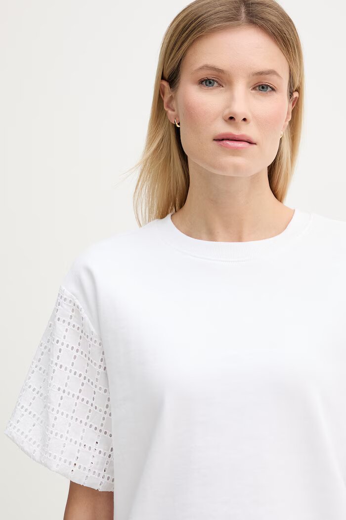 DKNY Памучна тениска дамска в бяло DJ6T1731