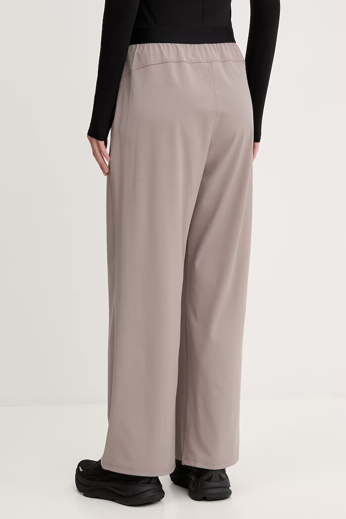 DKNY Панталон в сиво с широка каройка с висока талия DP6P3645