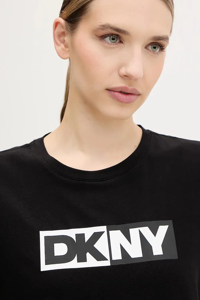 DKNY Тениска в черно DP5T5894