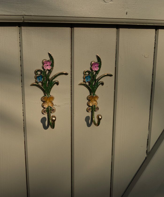 Doing Goods Закачалка за стена Ivy Hook в жълто