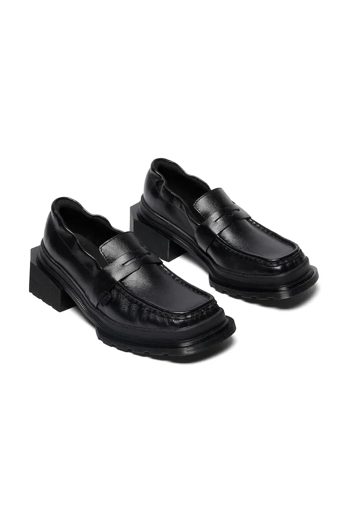 Dr. Martens Кожени мокасини Maybole Loafer в черно с платформа DM42063001