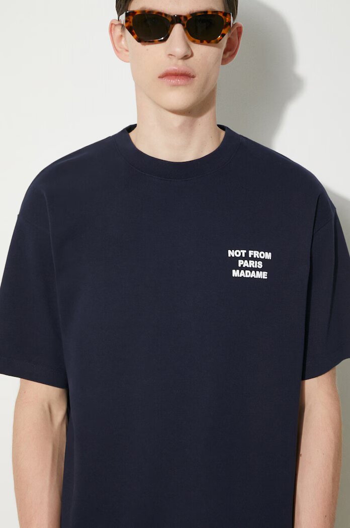Drôle de Monsieur Памучна тениска Le T-Shirt Slogan в тъмносиньо с принт PERM-TS203-CO002-NY