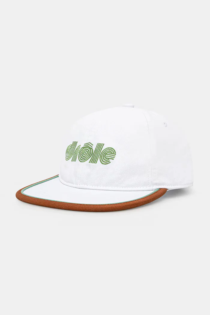 Drôle de Monsieur Шапка с козирка La Casquette Drule Tennis в бяло с изчистен дизайн G-CP173-CO138-WT