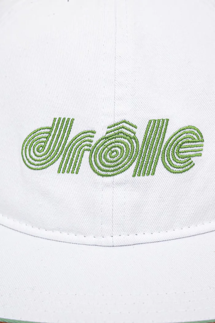 Drôle de Monsieur Шапка с козирка La Casquette Drule Tennis в бяло с изчистен дизайн G-CP173-CO138-WT