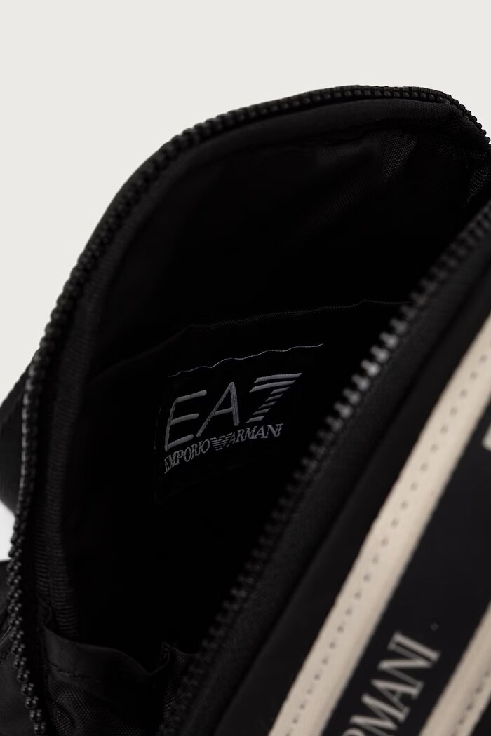 EA7 Emporio Armani чанта през рамо черна AF27659.7X000850