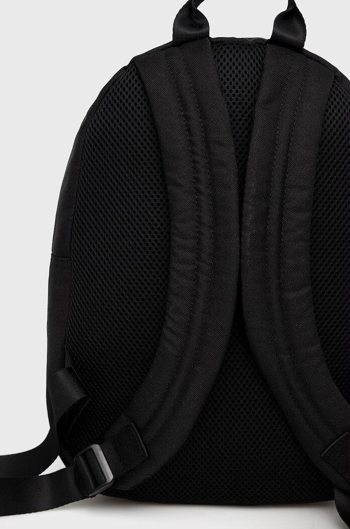 EA7 Emporio Armani Раница в черно малък размер с изчистен дизайн