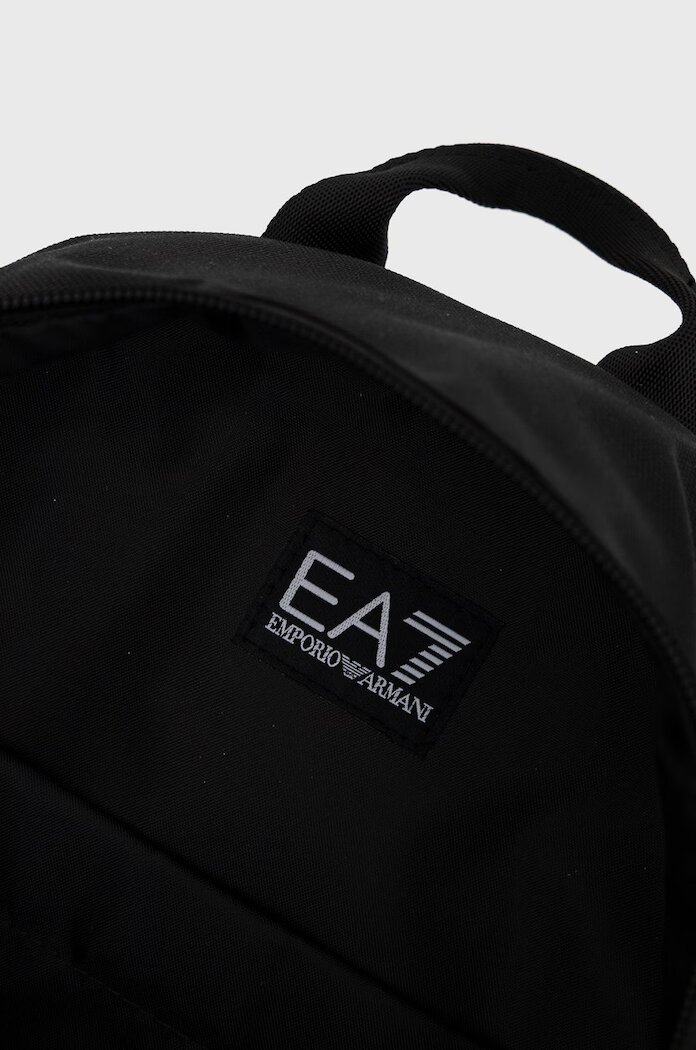 EA7 Emporio Armani Раница в черно малък размер с изчистен дизайн