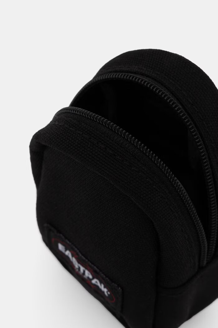 Eastpak малка чанта XS POUCH черна EK0A5BOC0081