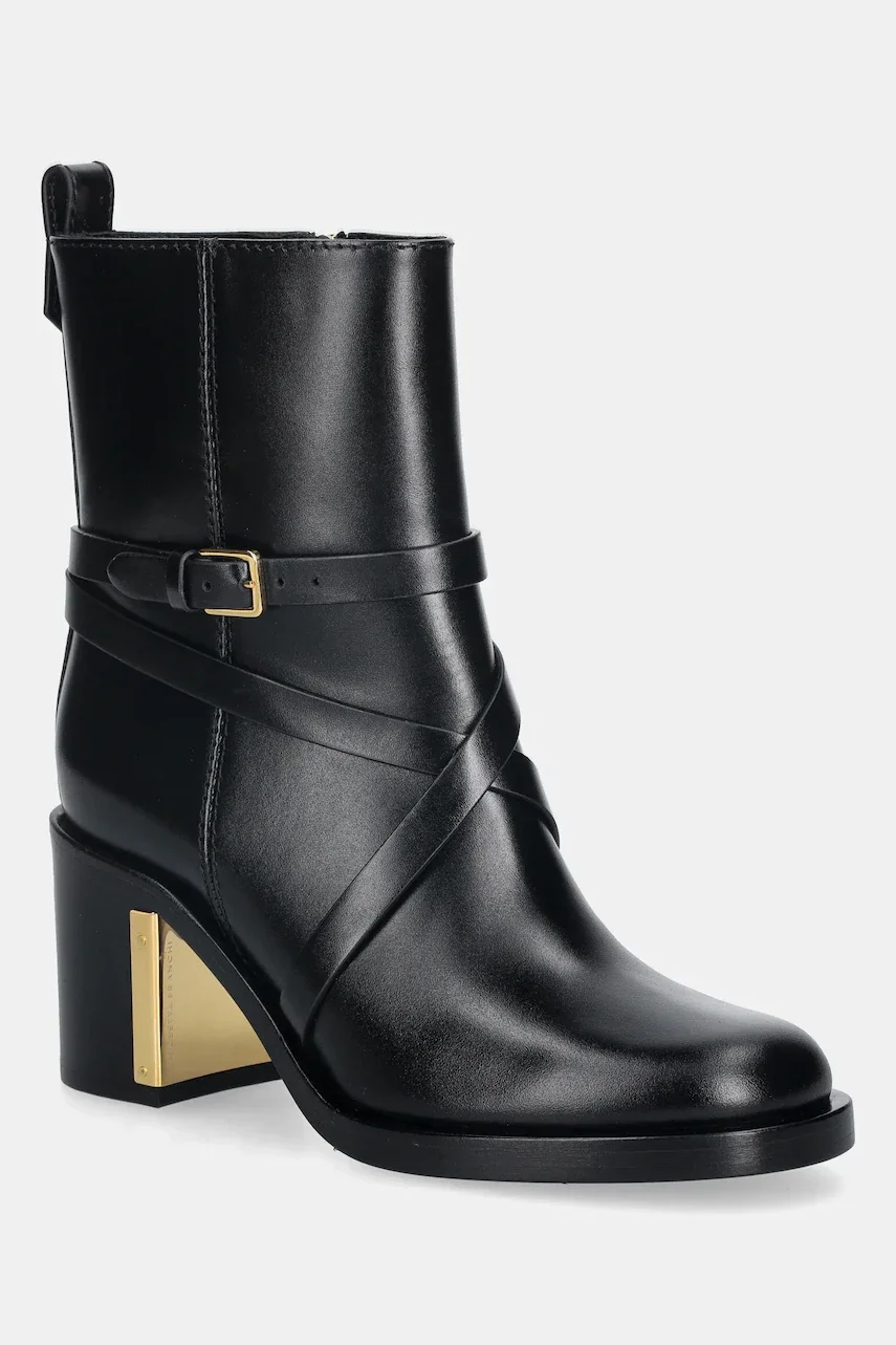 Elisabetta Franchi Кожени боти
