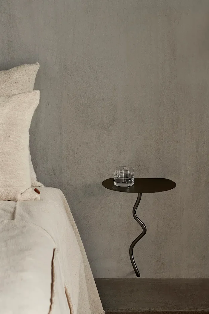 Ferm Living Стенна маса Curvature в черно
