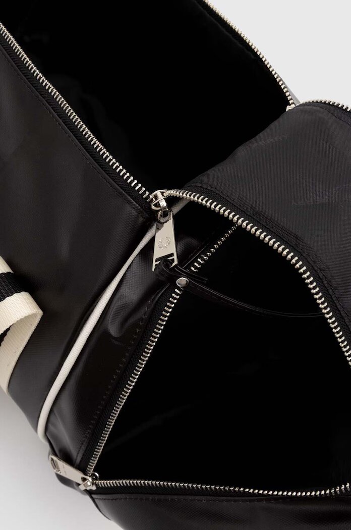 fred perry Чанта Classic Barrel Bag в черно L7255.D57
