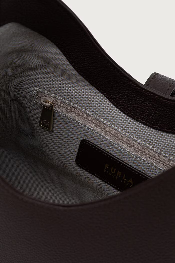 Furla чанта тип хобо дамска от кожа Goccia S Hobo кафява WB01979.BX3353.2460S