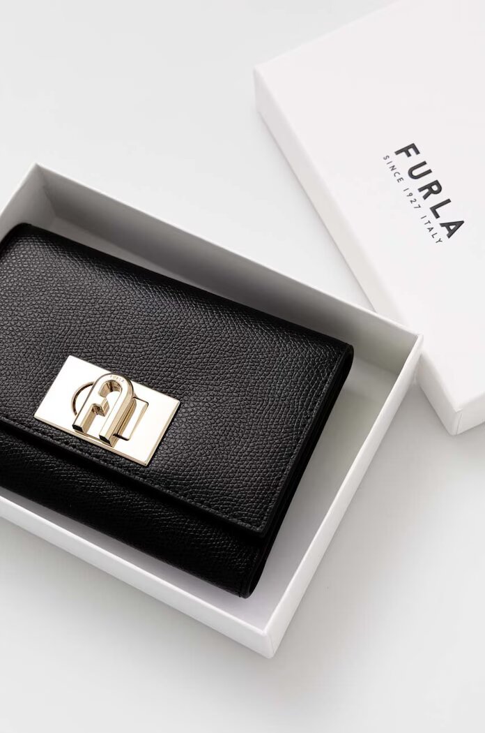 Furla Кожен портфейл дамски в черно