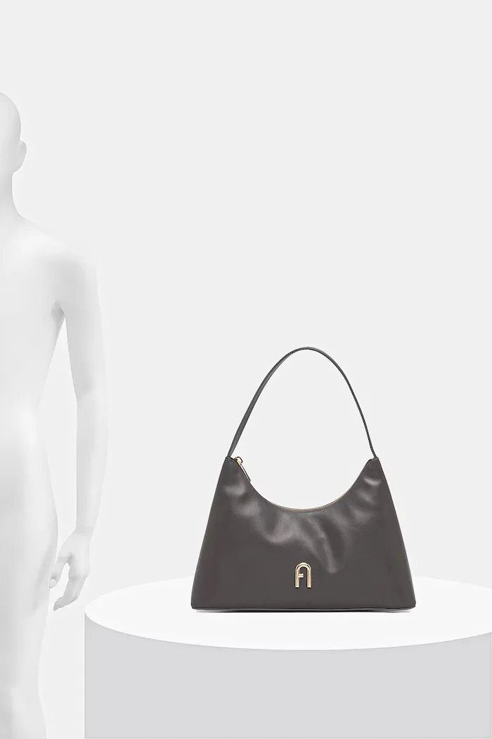 Furla Кожена чанта в сиво WB00782.AX0733.4283S