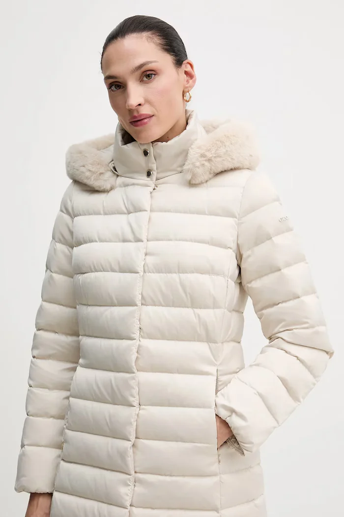 Geox Пухено яке BETTANIE в бежово зимен модел W5626H T3122