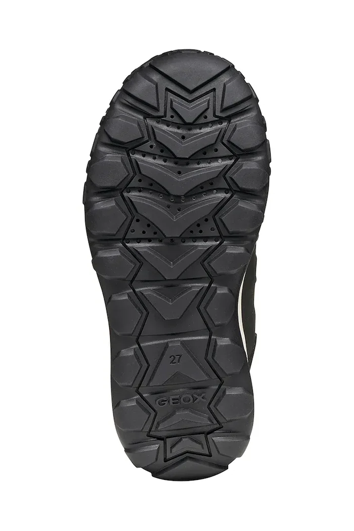Geox Зимни обувки TREKKYUP в черно J46M7F.08V50
