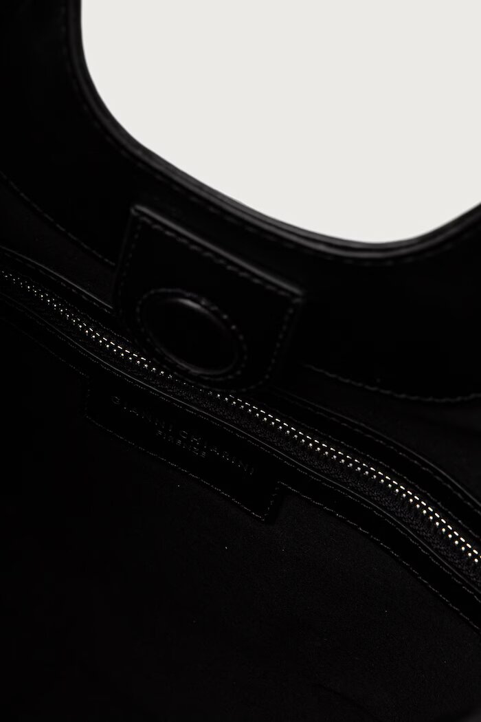 GIANNI CHIARINI чанта crossbody дамска от кожа DUA черна BS 12749/COMM CM-RALPH