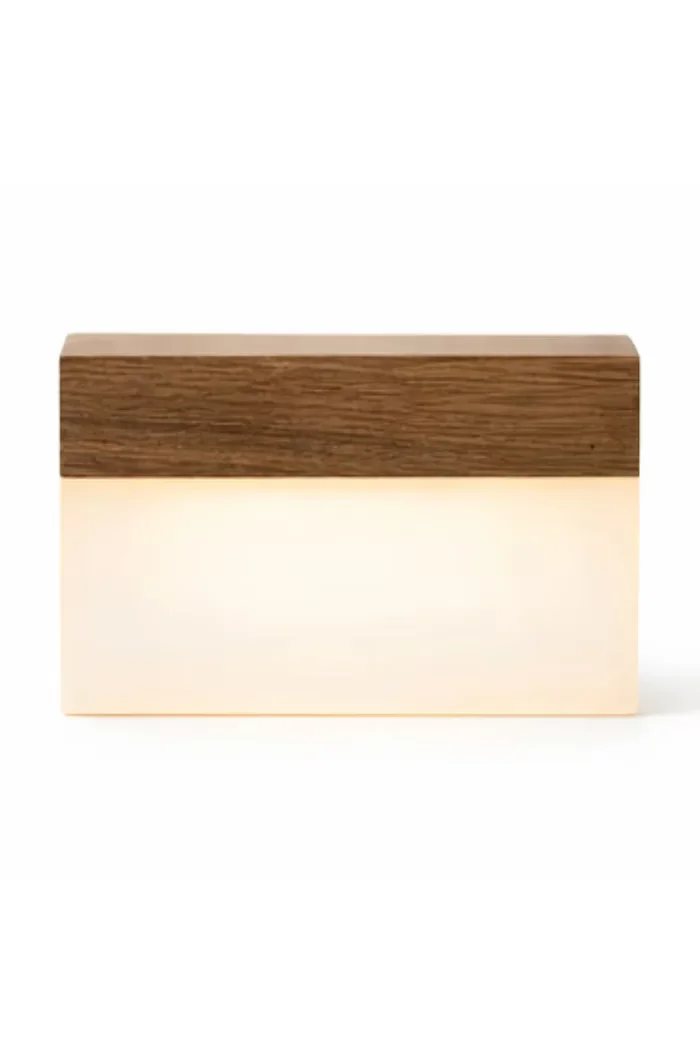 Gingko Design малка LED лампа от орехова дървесина 8 x 25 x 66 cm G082WT