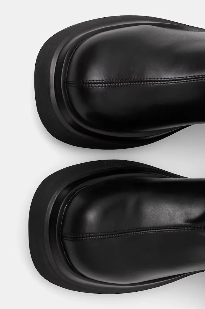 GOE Ботуши в черно с дебел ток с лека изолация OO2N4404 BLACK