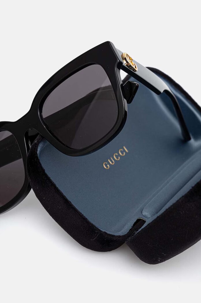 Gucci Слънчеви очила в черно GG0998S