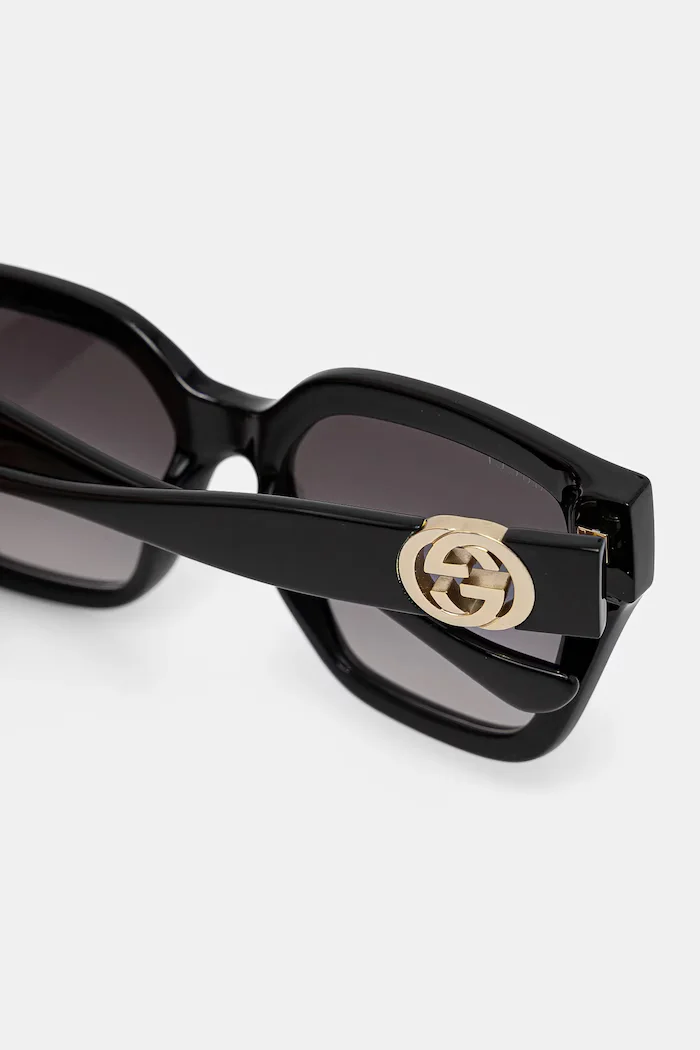 Gucci Слънчеви очила в черно GG1023S
