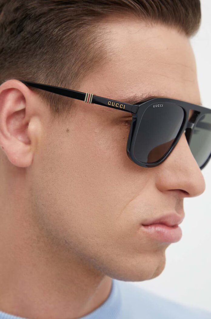 Gucci Слънчеви очила в черно GG1494S