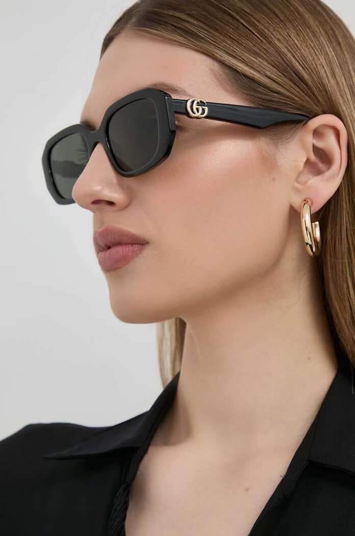 Gucci Слънчеви очила в черно GG1535S