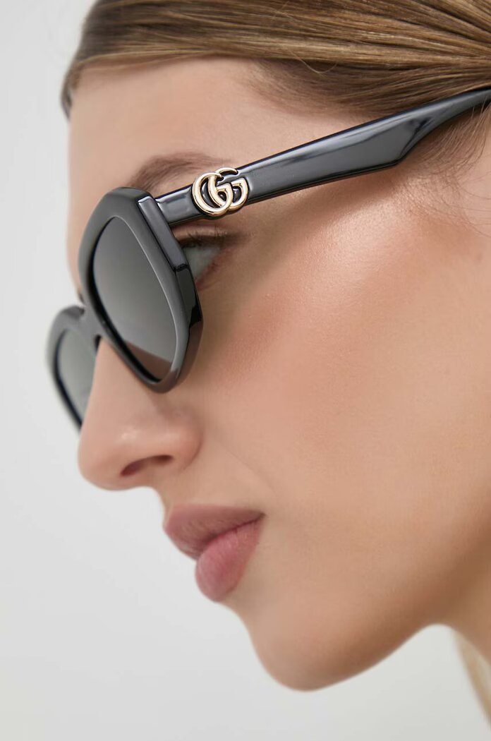 Gucci Слънчеви очила в черно GG1535S