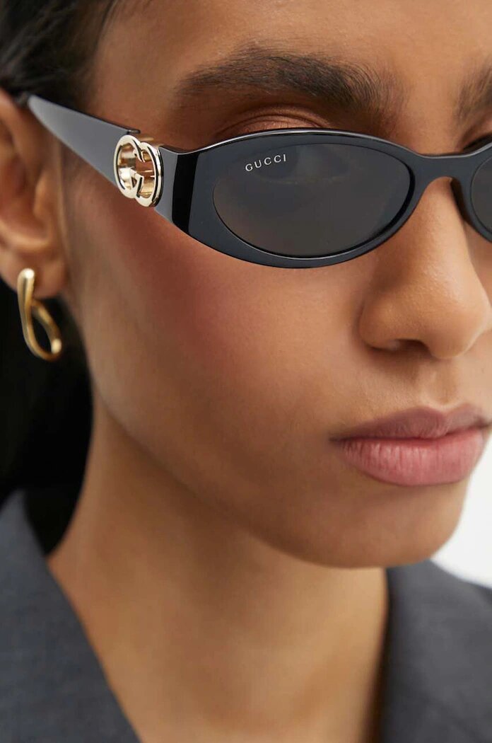 Gucci Слънчеви очила в черно GG1660S
