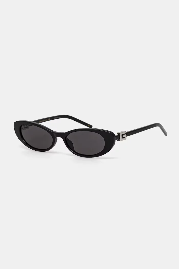 Gucci Слънчеви очила в черно GG1680S