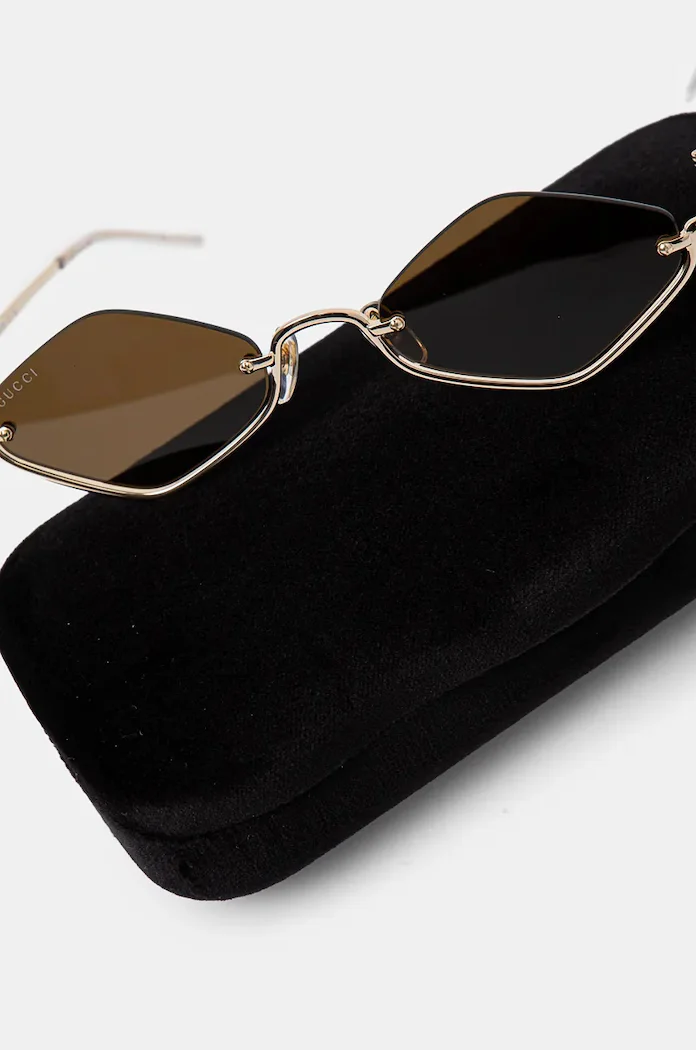 Gucci Слънчеви очила в кафяво GG1604S