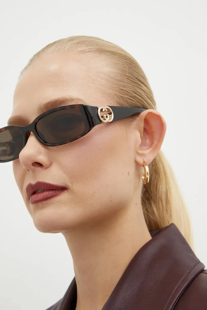 Gucci Слънчеви очила в кафяво GG1661S