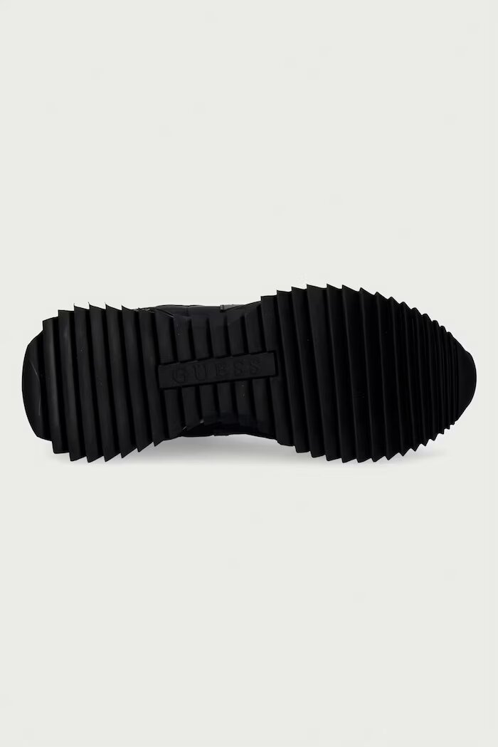 GUESS BAIL2 маратонки дамски черни FLFBA2 FAB12