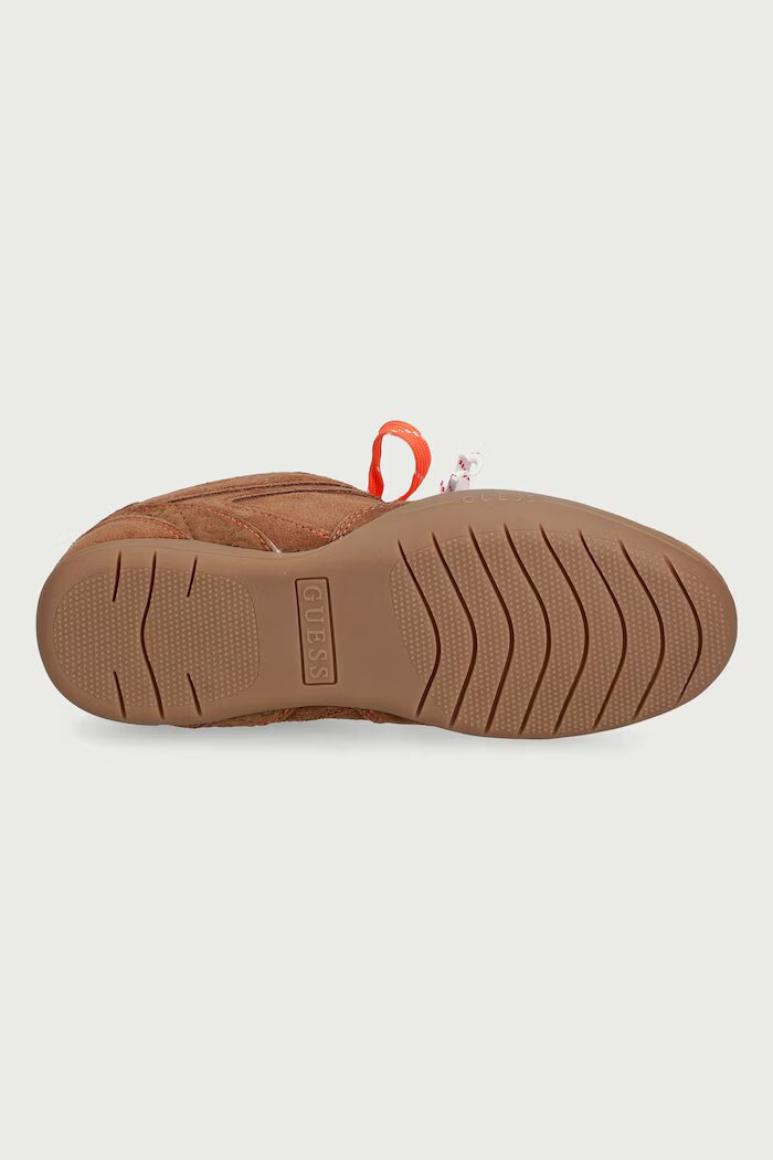 GUESS BESAR2 маратонки дамски от велур кафяви FLFBE2 SUE12