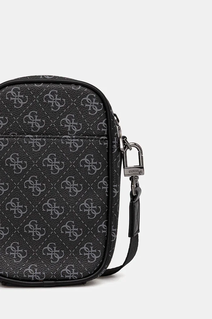 GUESS Чанта през рамо MILANO в черно HMMILO P5425