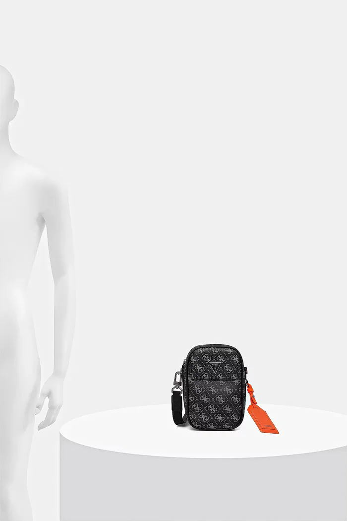 GUESS Чанта през рамо MILANO в черно HMMILO P5425