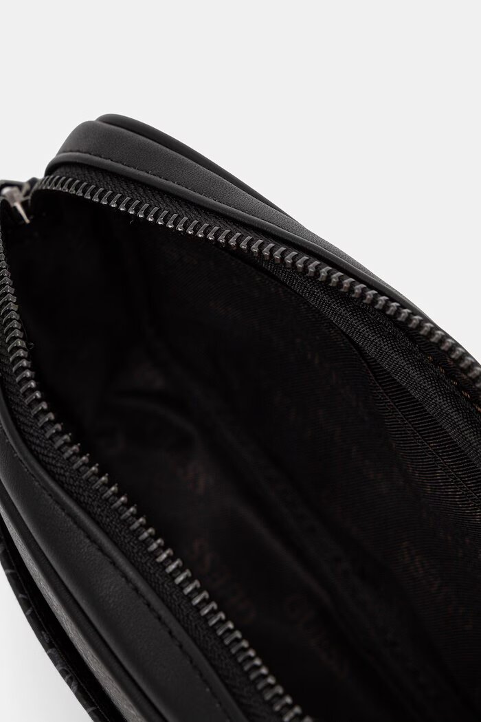GUESS Чанта през рамо MILANO в черно HMMILO P6150