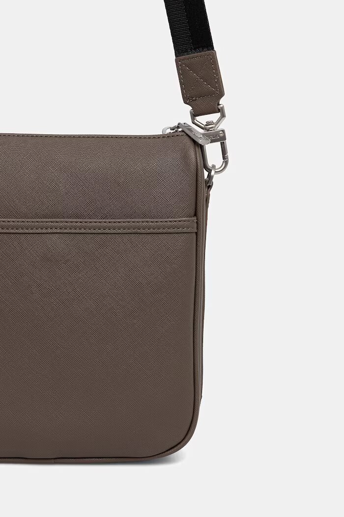 GUESS Чанта през рамо MILANO в зелено HMMISA P5417