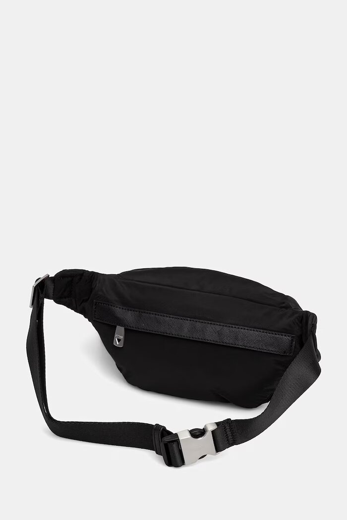 GUESS Чанта за кръст BERLIN в черно HMBENY P6156