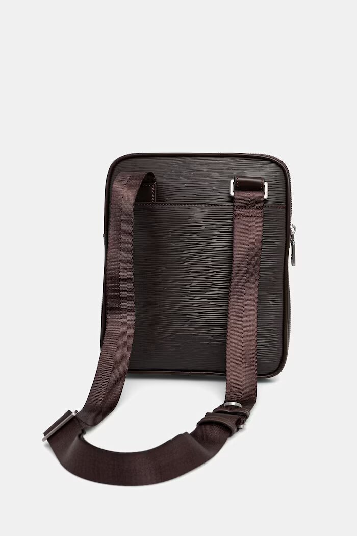 GUESS чанта за рамо мъжка от имитация на кожа MILANO кафява HMMIPW P6223