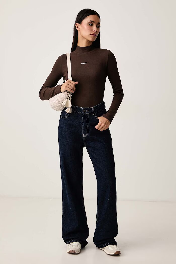 GUESS JEANS блуза с дълги ръкави дамска от памук с еластан кафява W6BP06 K5471