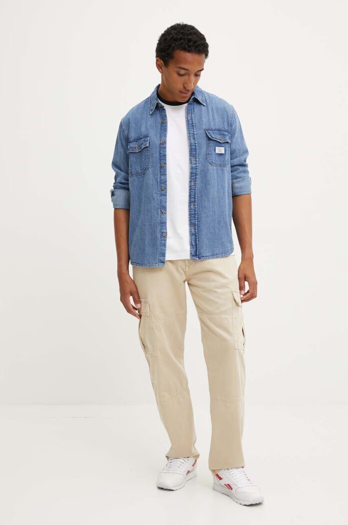 GUESS JEANS Дънкова риза мъжка в синьо със стандартна кройка с класическа яка M4YH56 D5EI2